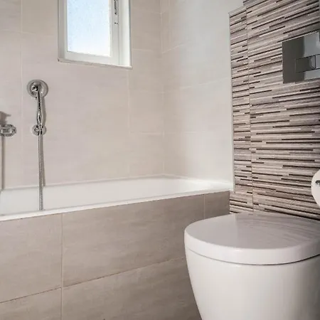 Aparthotel Diamond Palace 4*