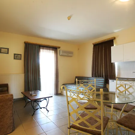 Ξενοδοχείο με διαμερίσματα Diamond Palace 4*