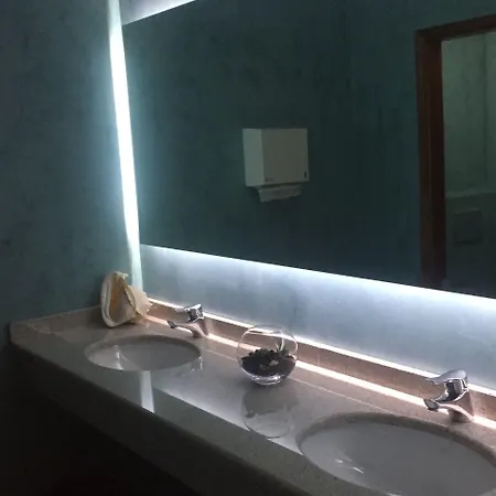 Diamond Palace Ξενοδοχείο με διαμερίσματα 4*