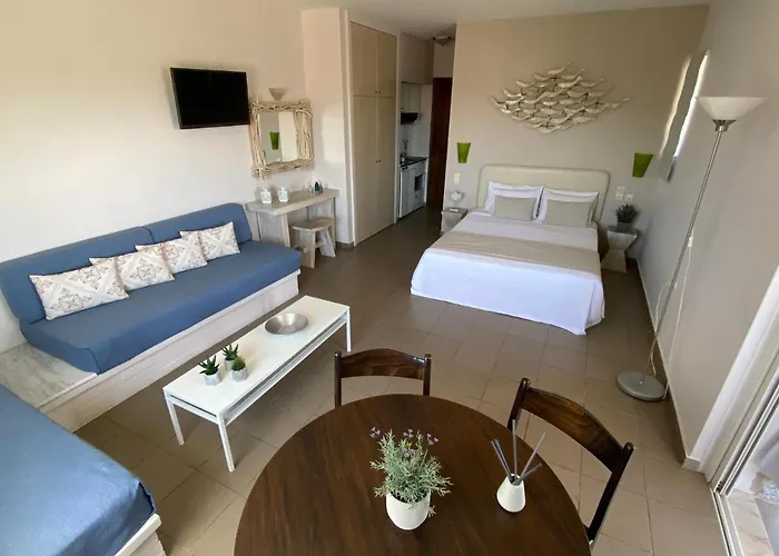 Diamond Palace Apartahotel Githio