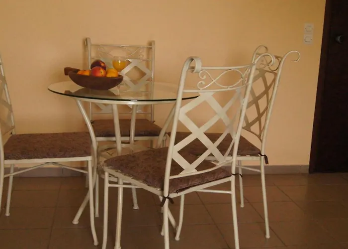 Aparthotel Diamond Gythio