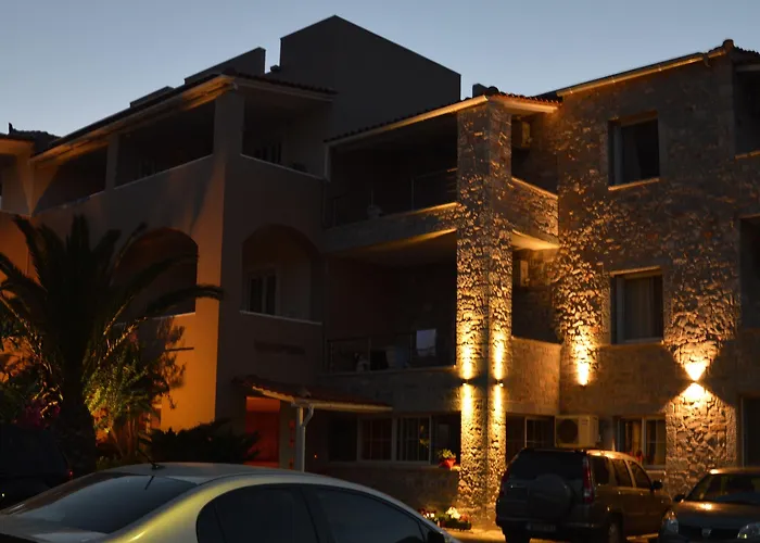 Diamond Palace Apartmanhotel 4*